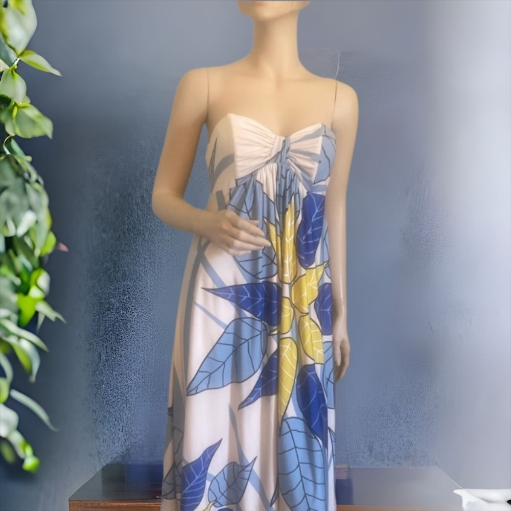 analili size M strapless Resort Dress